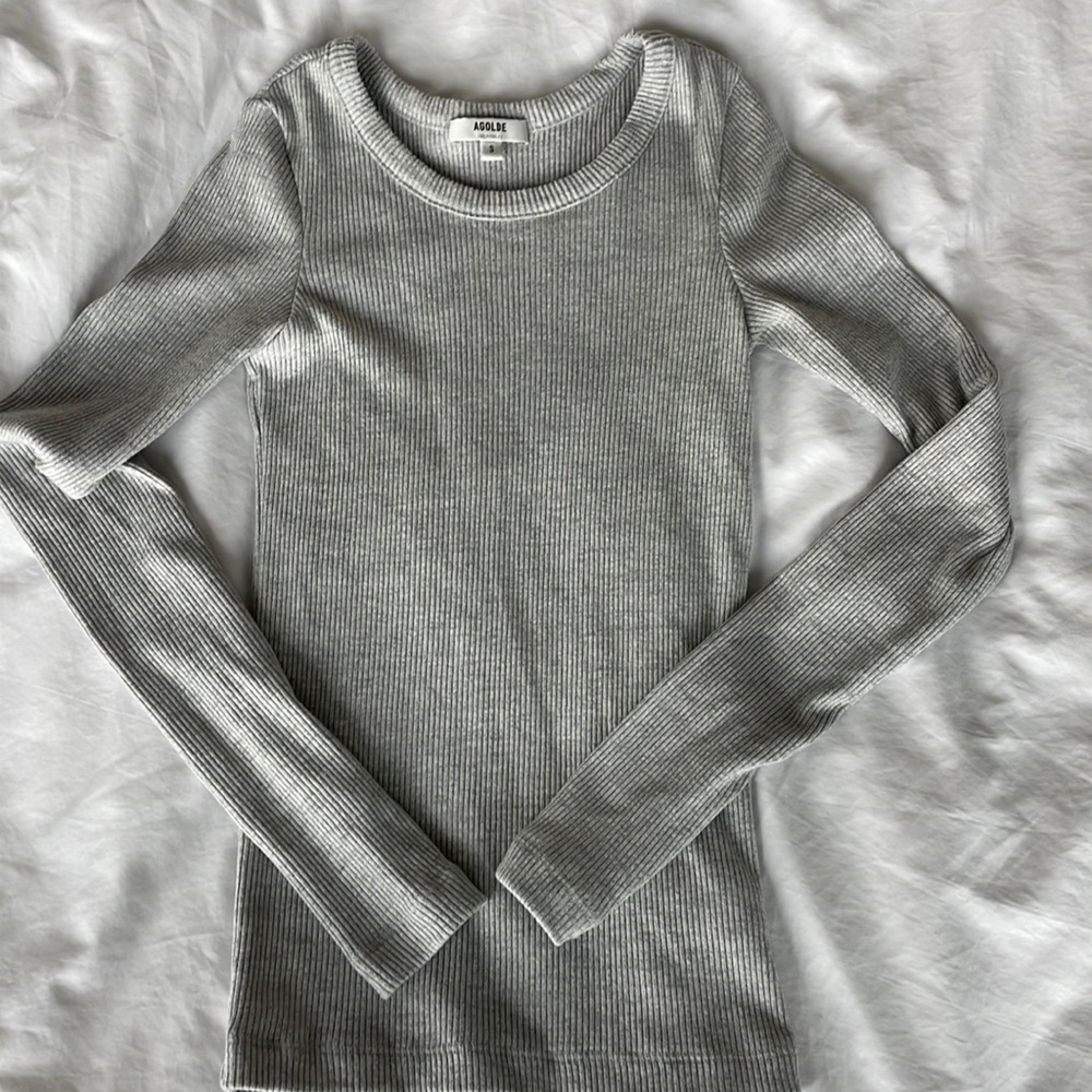 AGOLDE Maya Scoop Neck Long Sleeve Top in Brushed Gray Heather